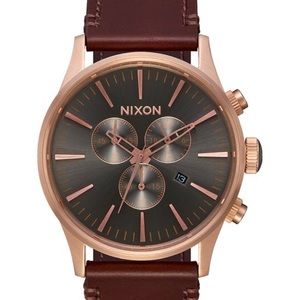 COPY - Nixon Sentry Chrono Leather Watch
